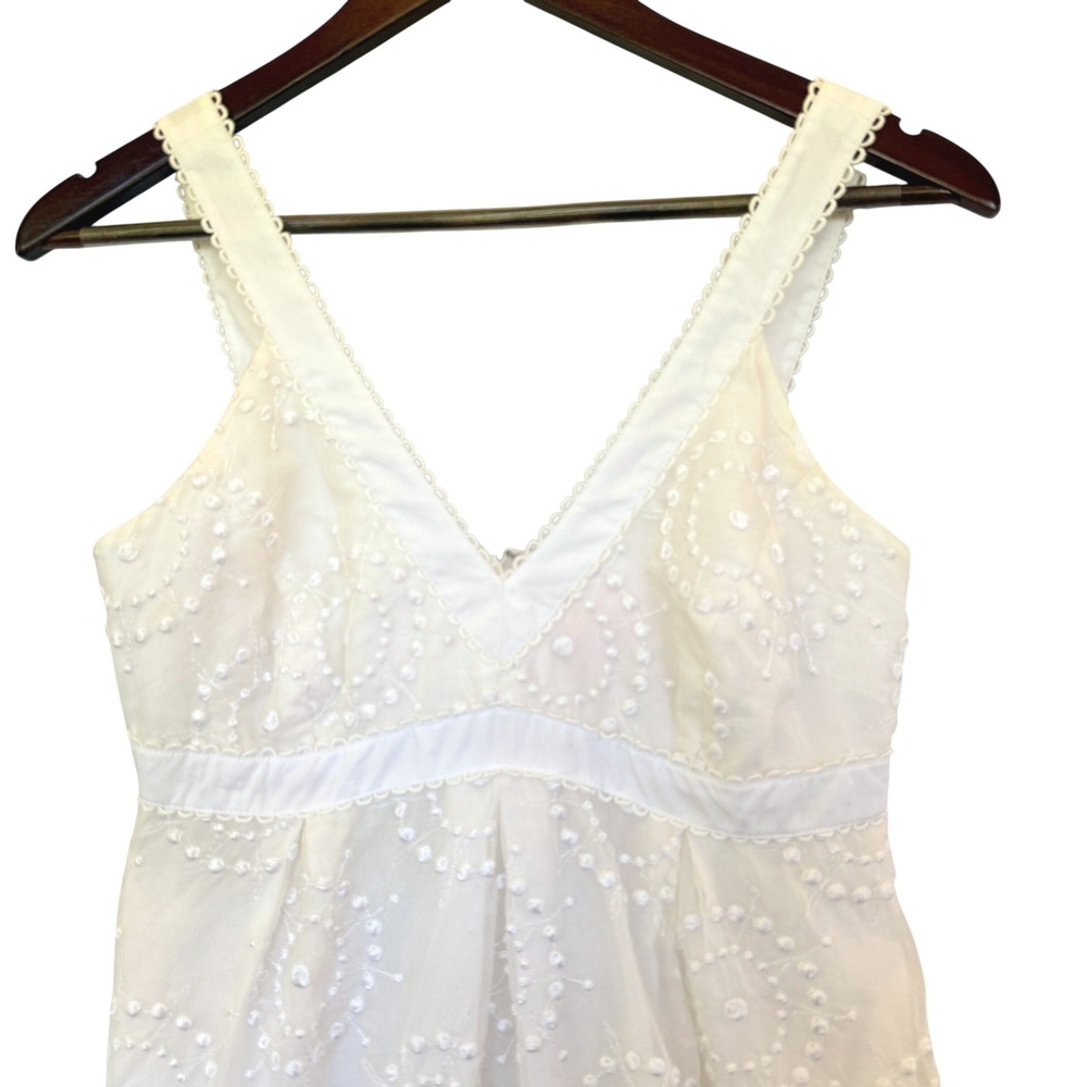 Lilly Pulitzer White Eyelet Silk Rayon Blend V-Neck Empire Waist Dress Sz 4 - Picture 4 of 9